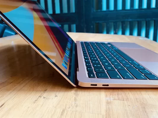 Giá laptop likenew sẽ tùy vào trình trạng máy cũng như độ mới